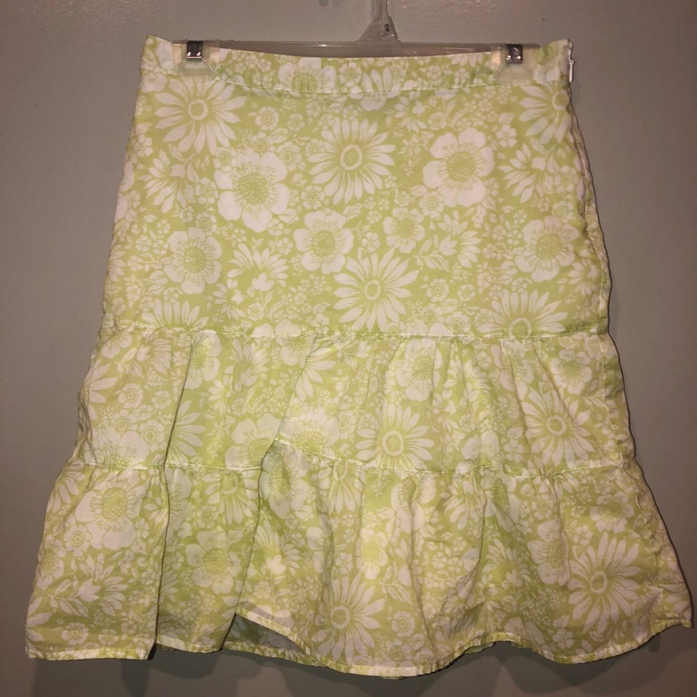 Ann taylor lime green and white flowers size 4p